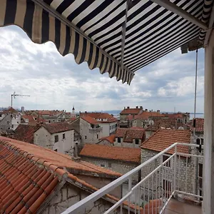 Muco Varos , Split Croatia